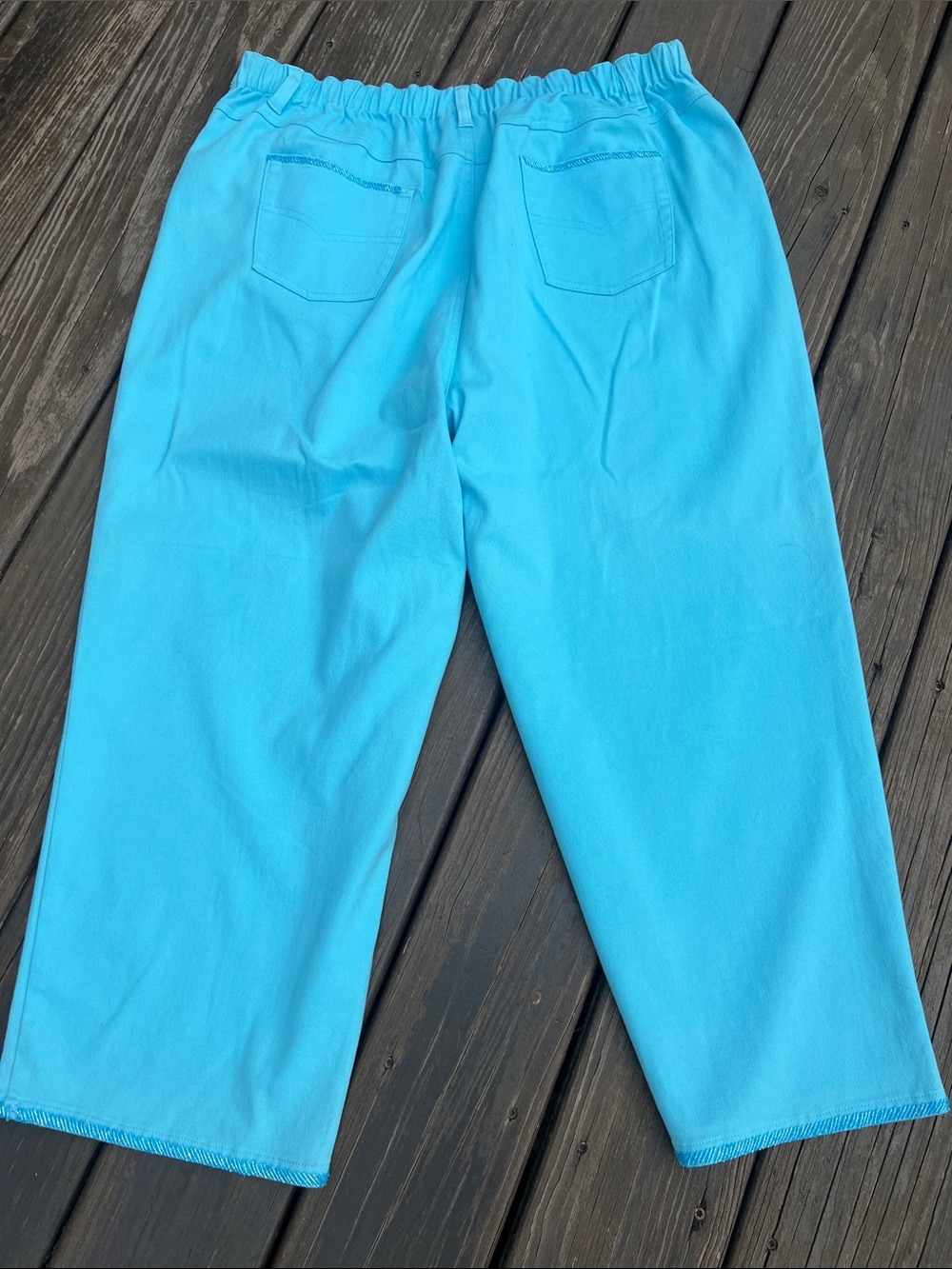 Quacker Factory Cropped Pants - Picture 11 of 13